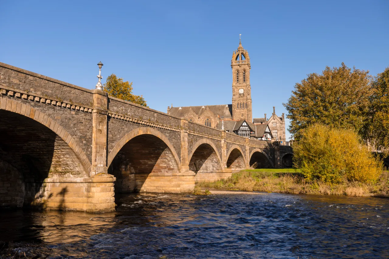 Tweed Bridge & Peebles Old Parish Church