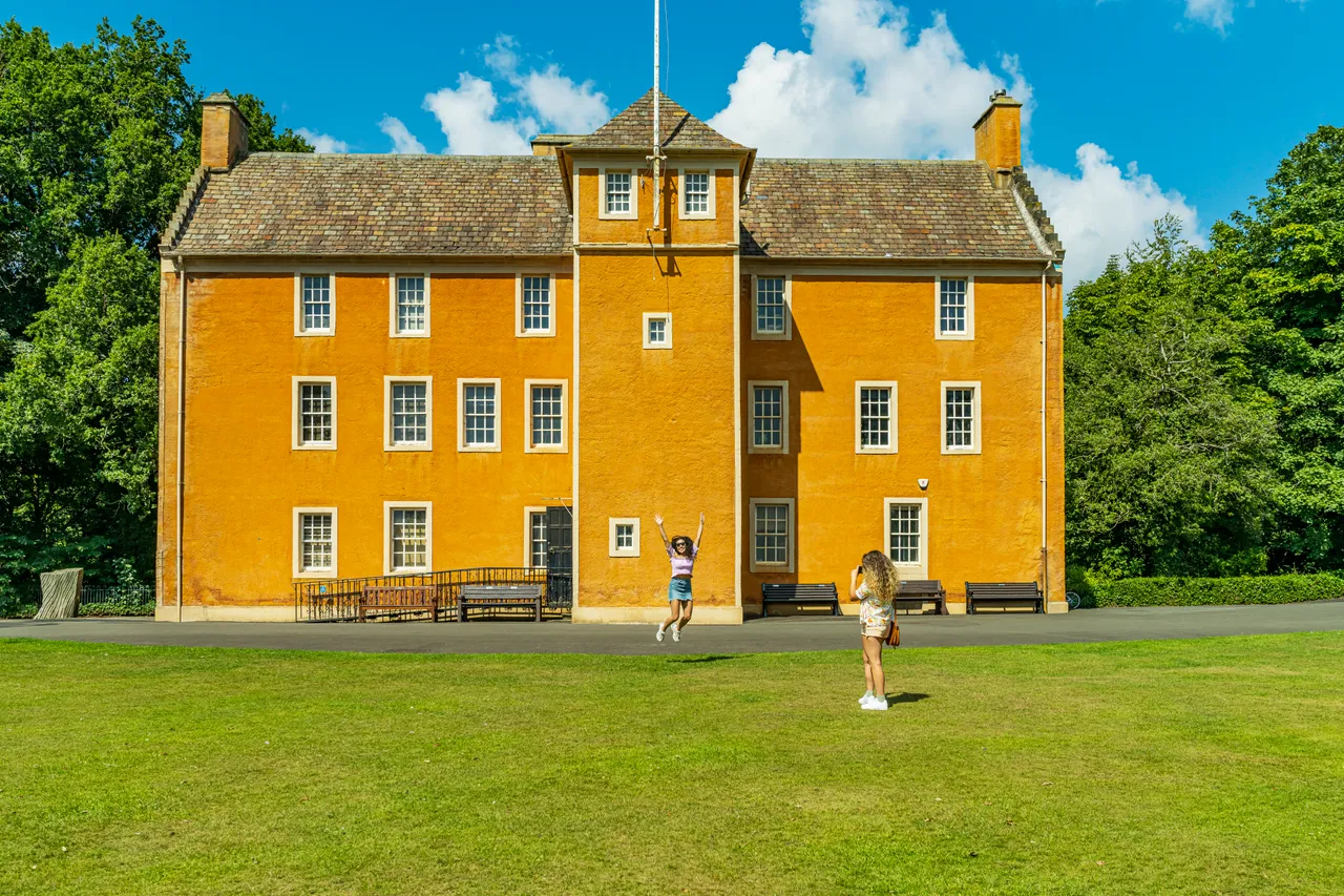 Pittencrieff Park