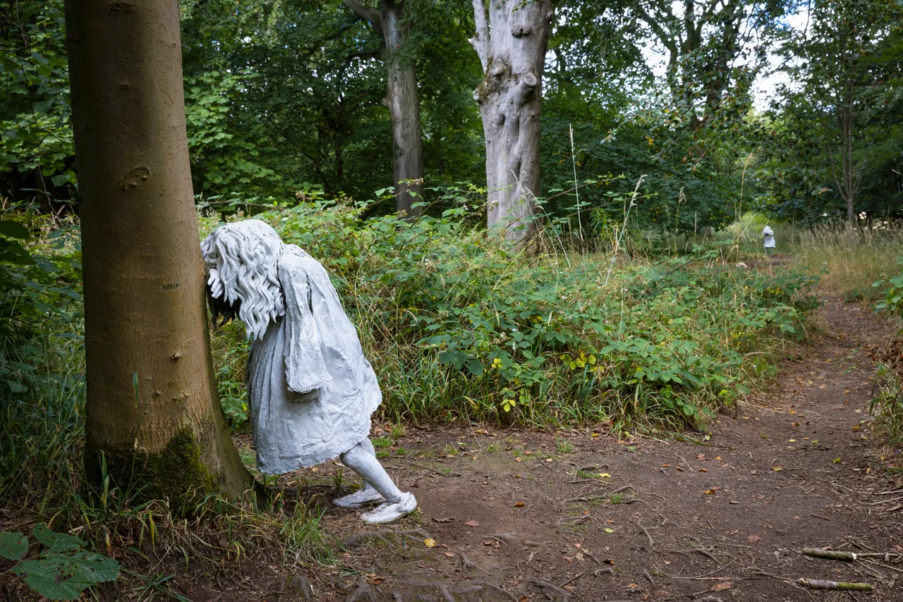 Jupiter Artland, Weeping Girls