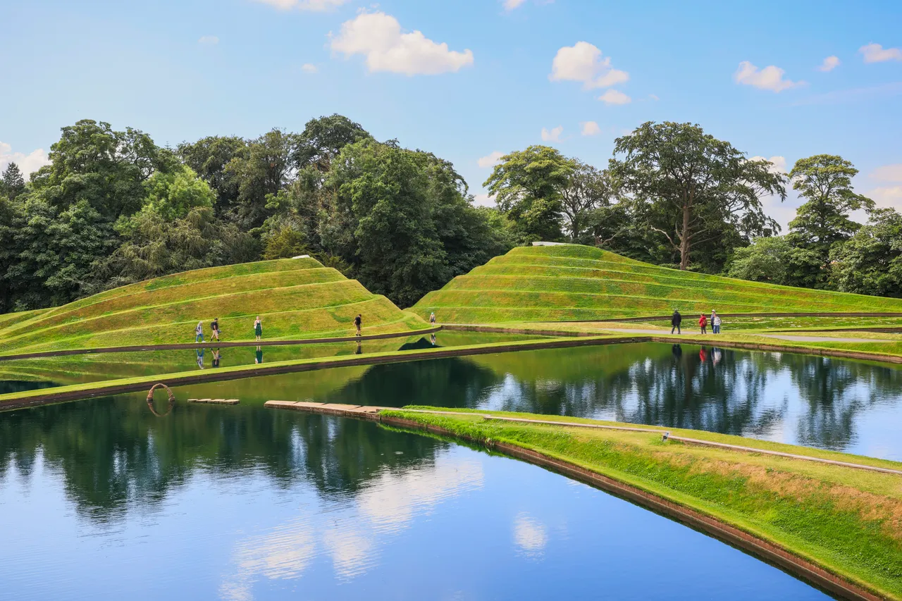 Jupiter Artland, Life Mounds