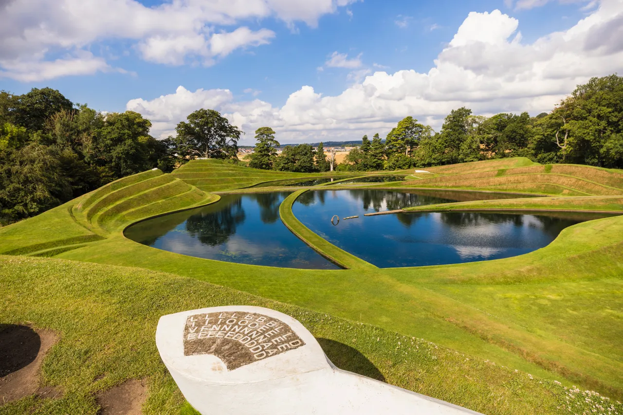 Jupiter Artland, Life Mounds