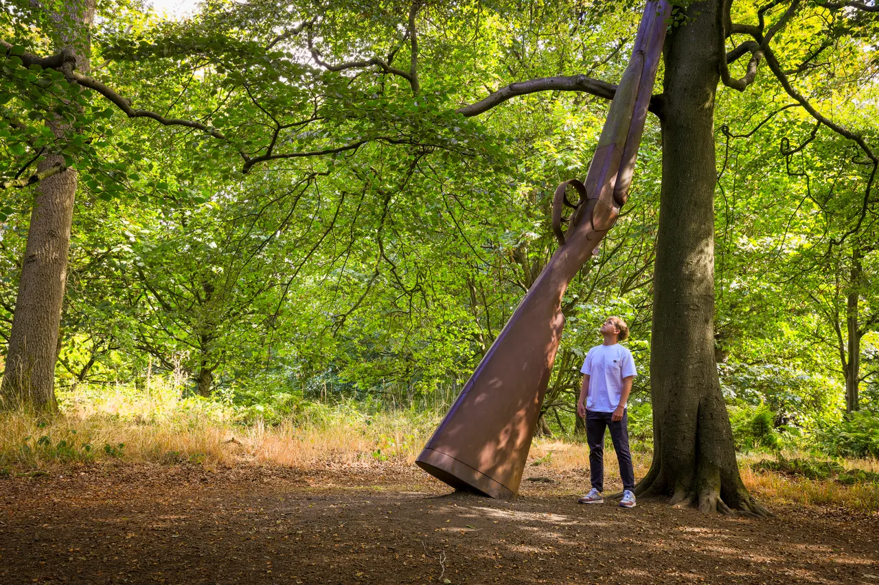 Jupiter Artland, Landscape with Gun and Tree