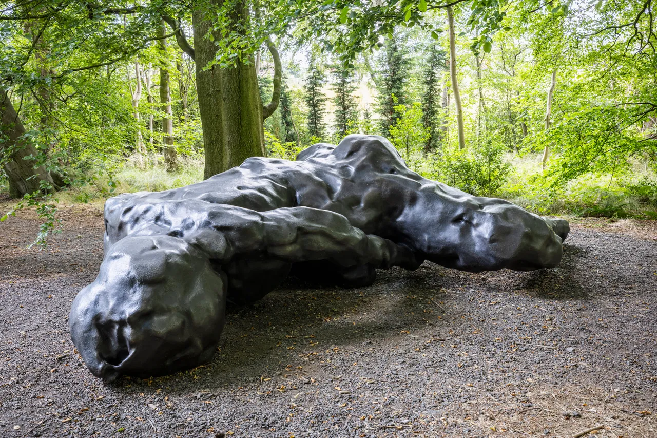 Jupiter Artland, I Lay Here for you