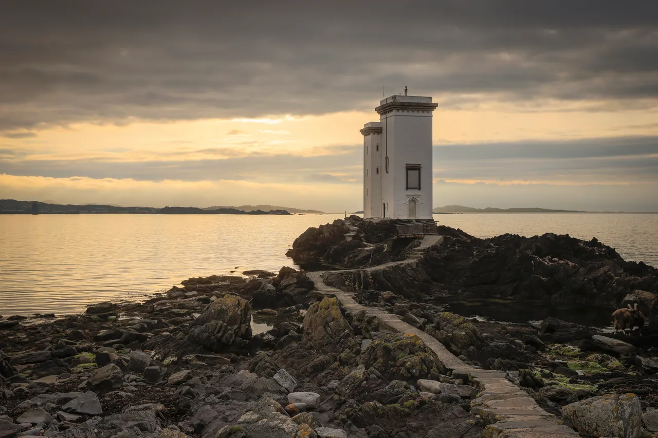 Carraig Fhada Lighthouse