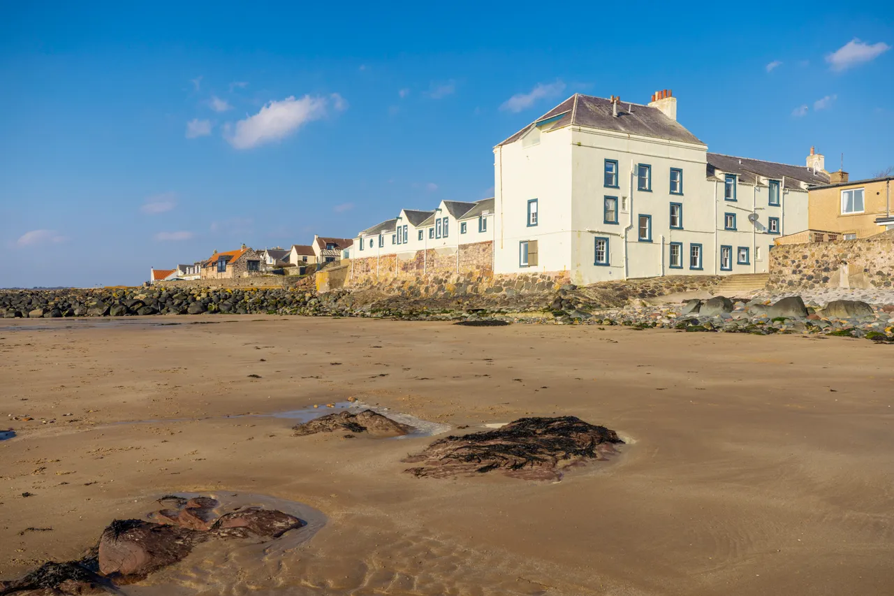 Lower Largo