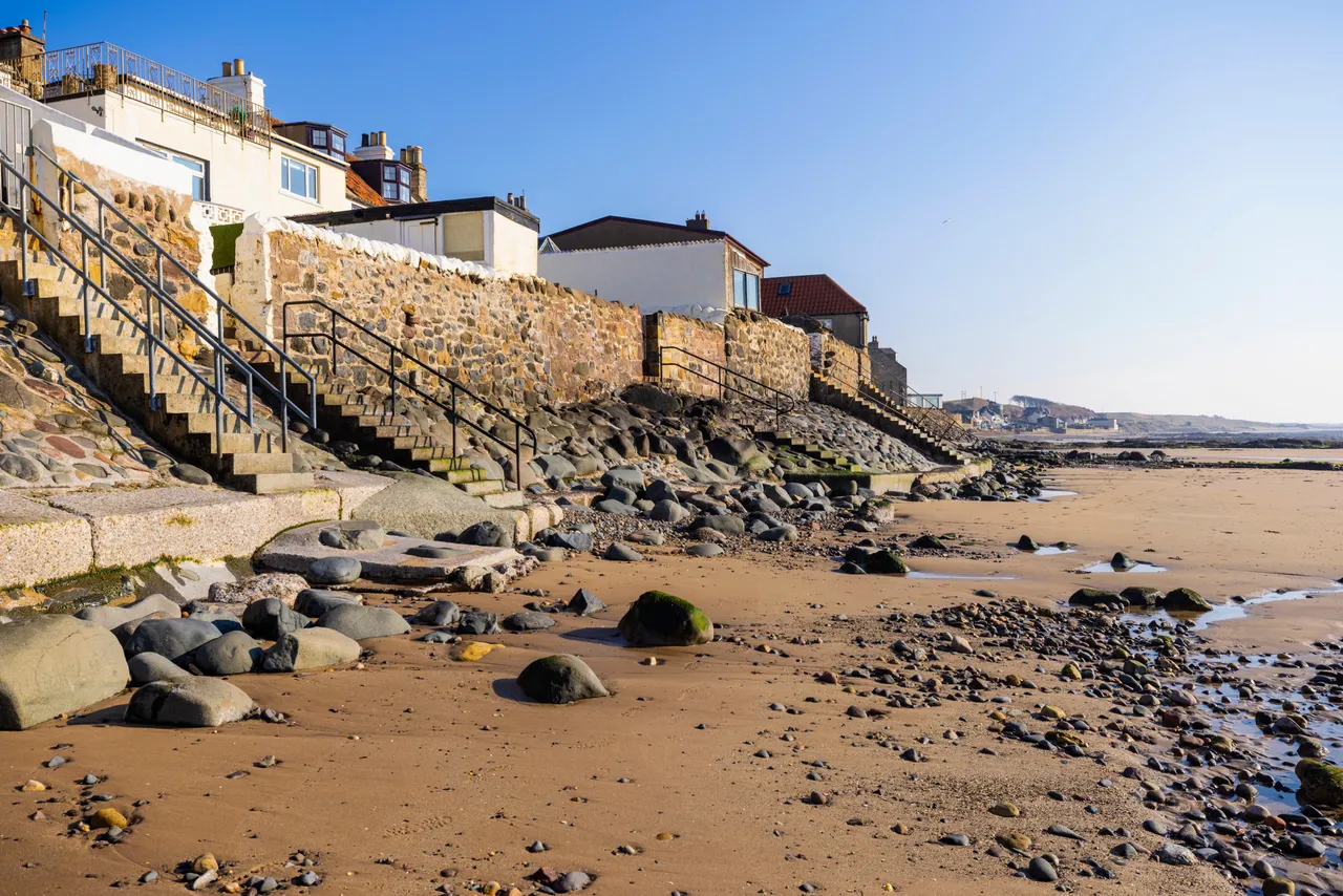 Lower Largo