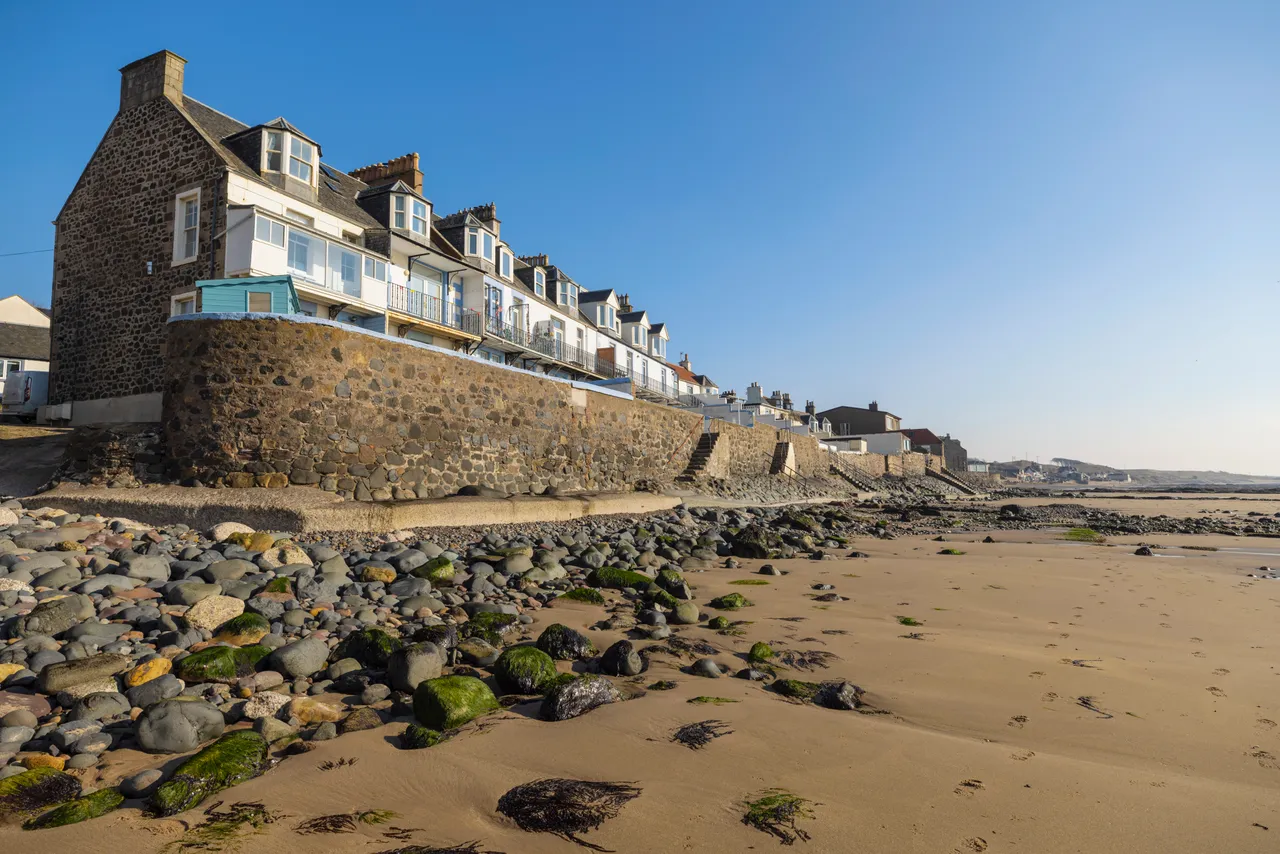 Lower Largo