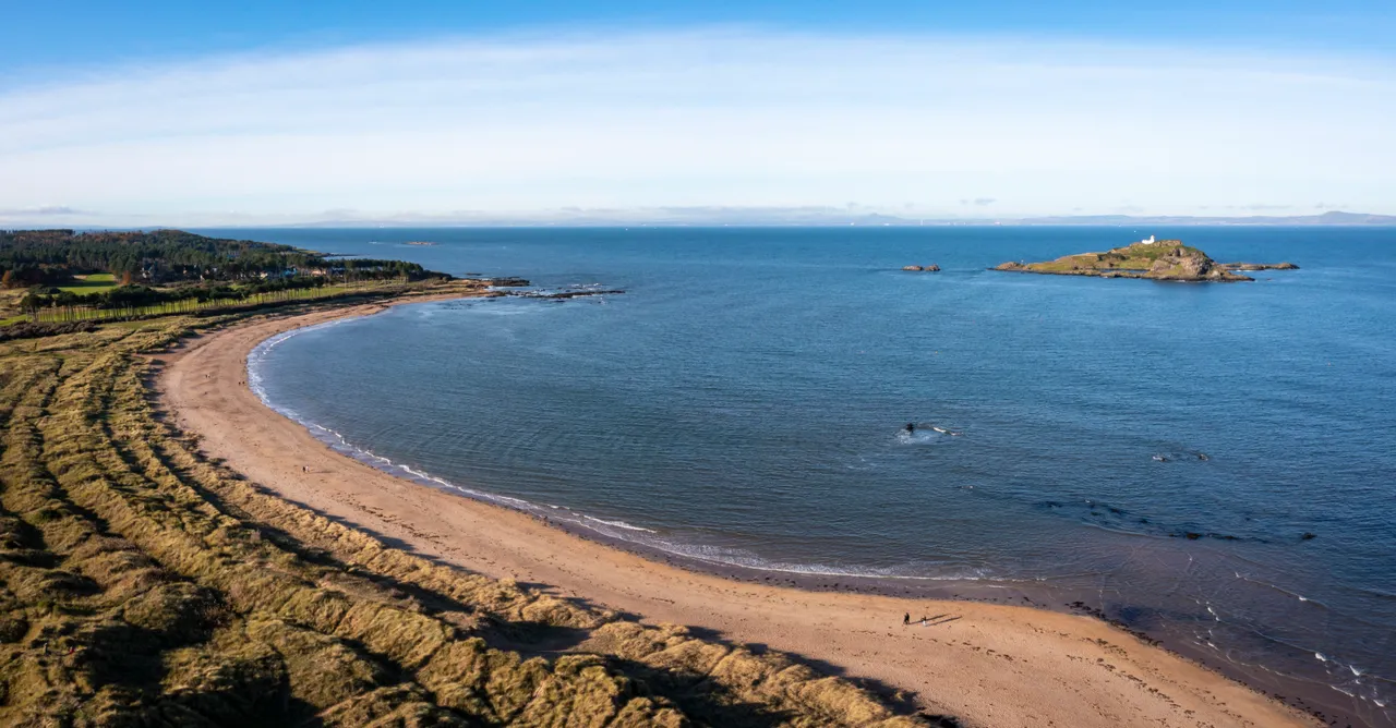 Yellowcraig (Broad Sands Beach)