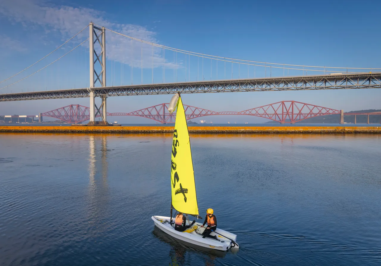 Dinghy Sailing, Edinburgh Watersports