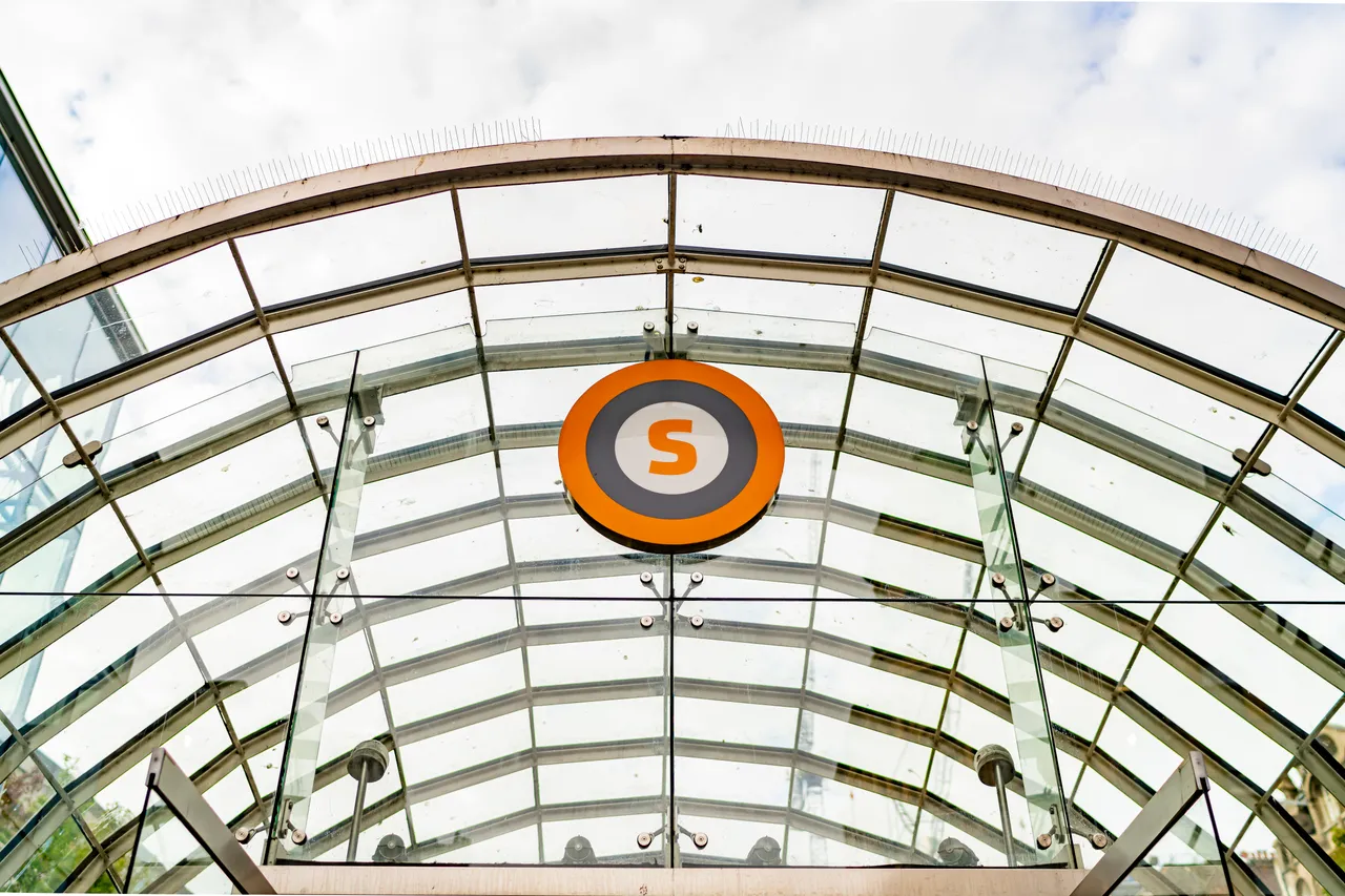 St Enoch Subway Station