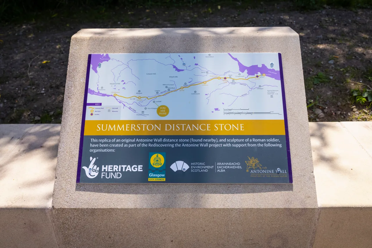 Summerston Distance Stone (Replica)