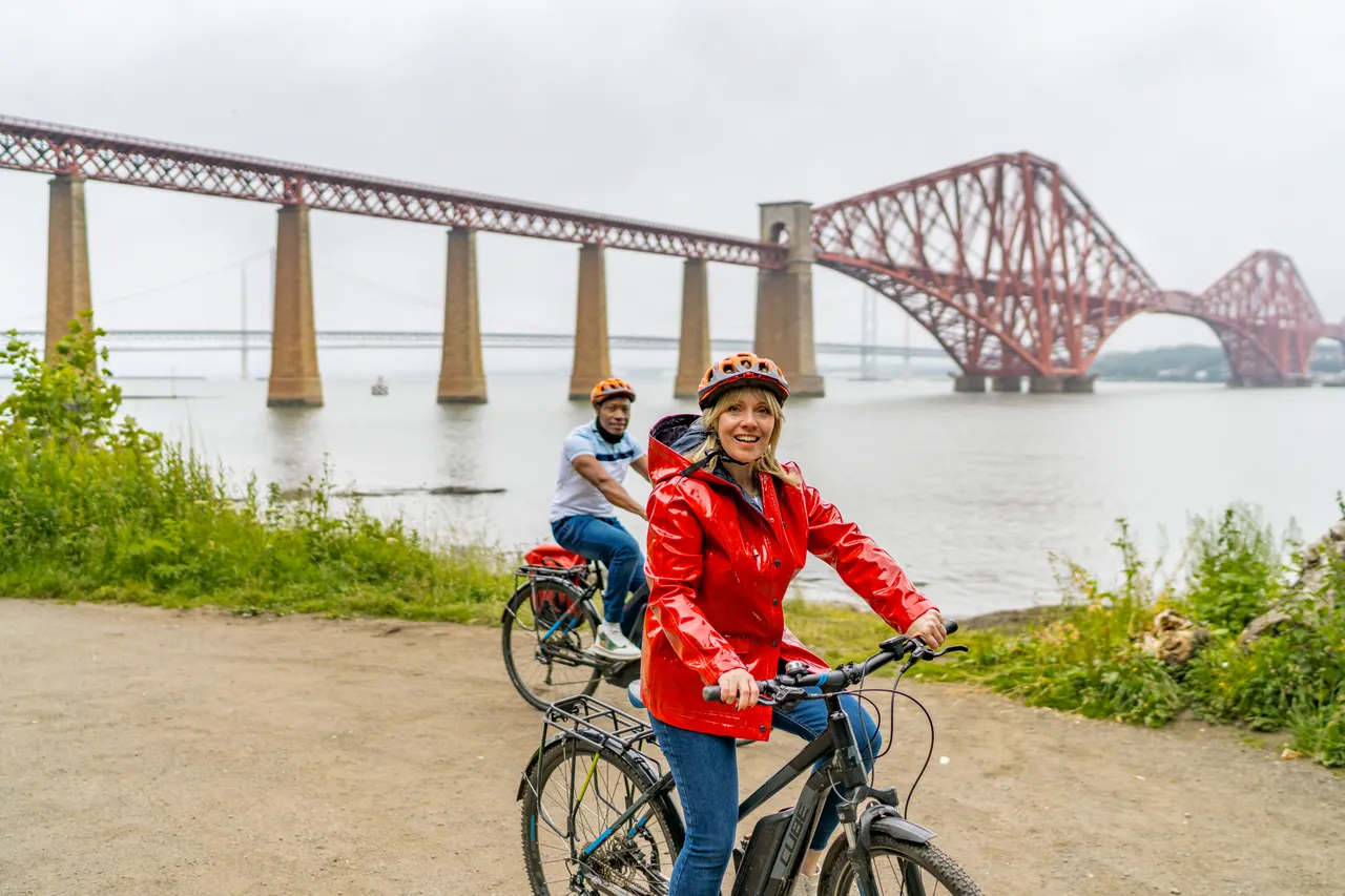 South Queensferry Cycling and Sightseeing