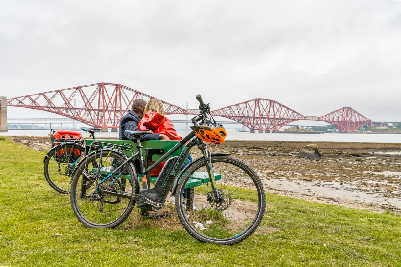 South Queensferry Cycling and Sightseeing
