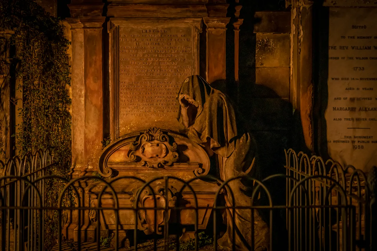 History and Horror Tours