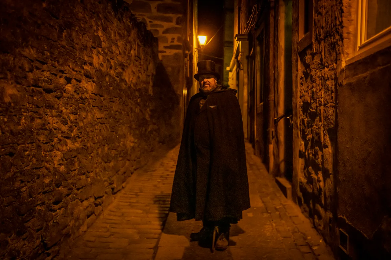 History and Horror Tours