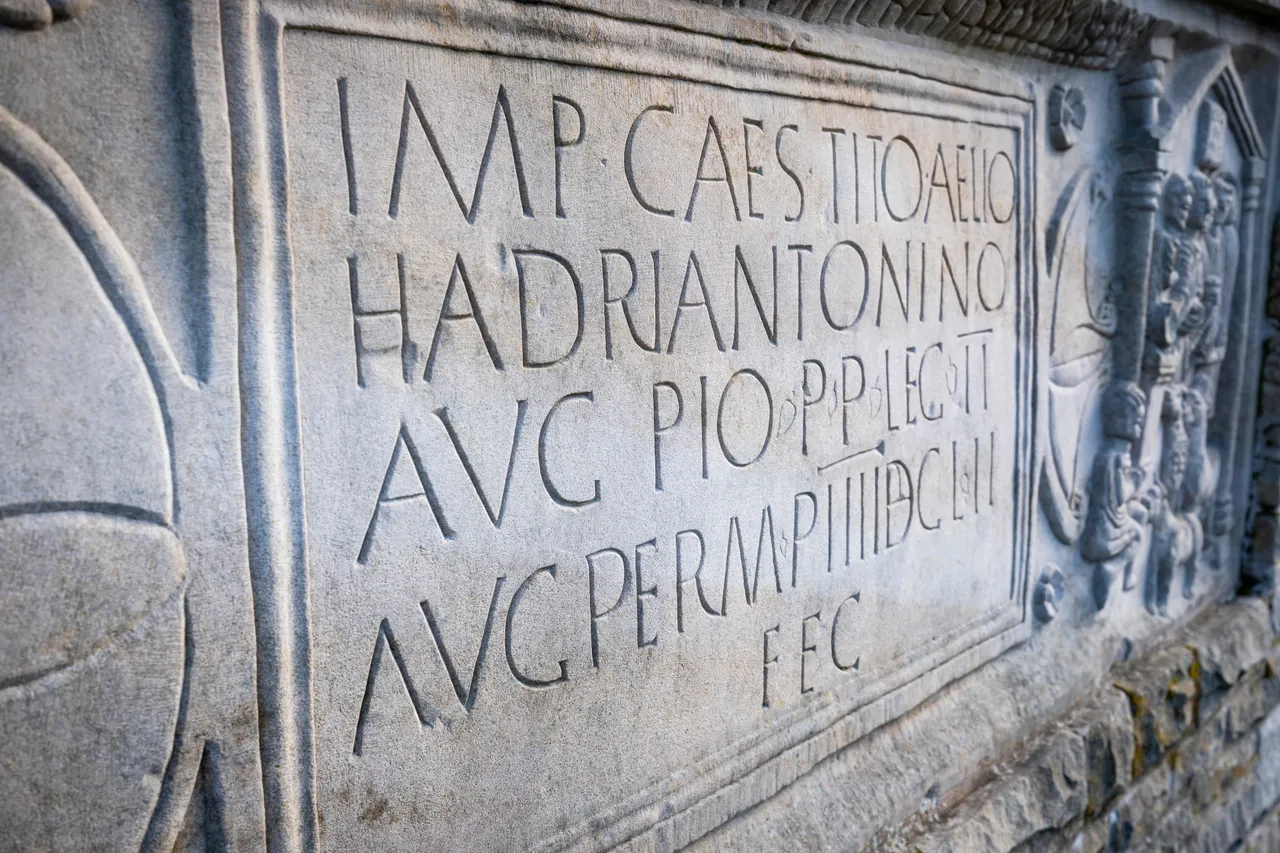 Bridgeness Slab