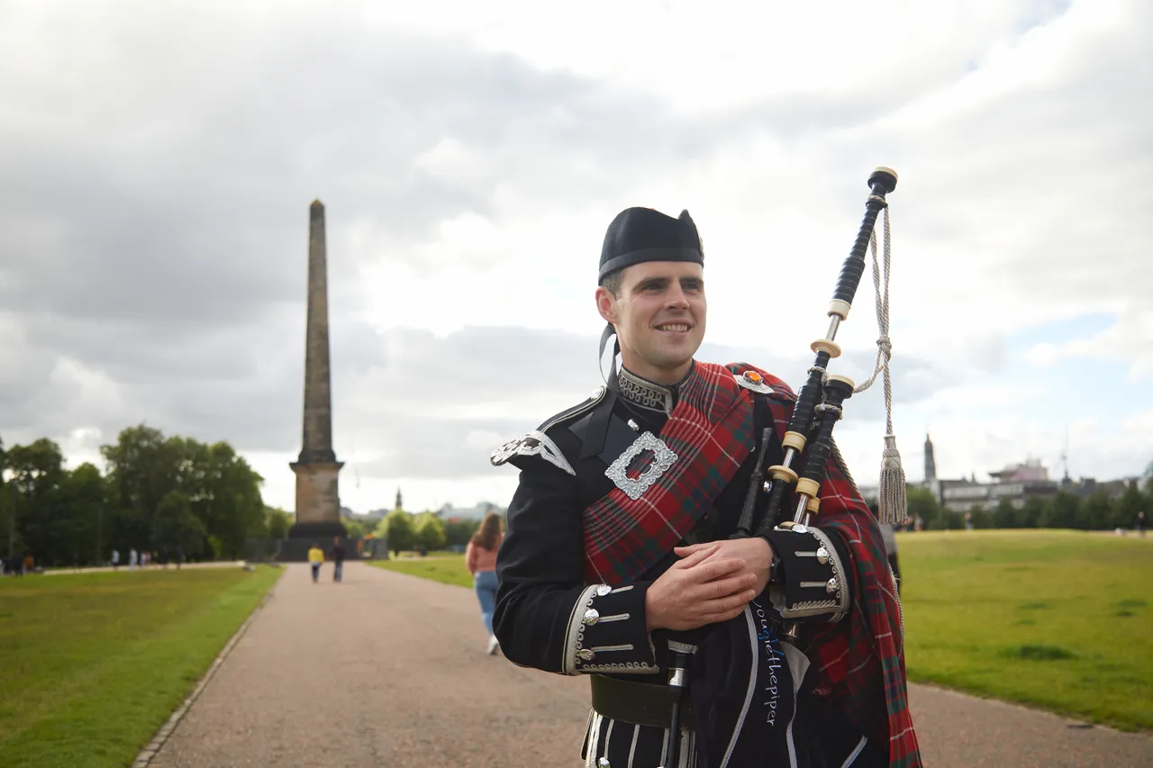 Dougie the Piper