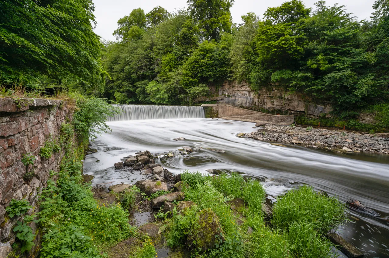 River Almond Waterfall (Almondell & Calderwood)
