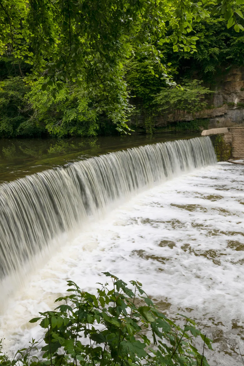 River Almond Waterfall (Almondell & Calderwood)