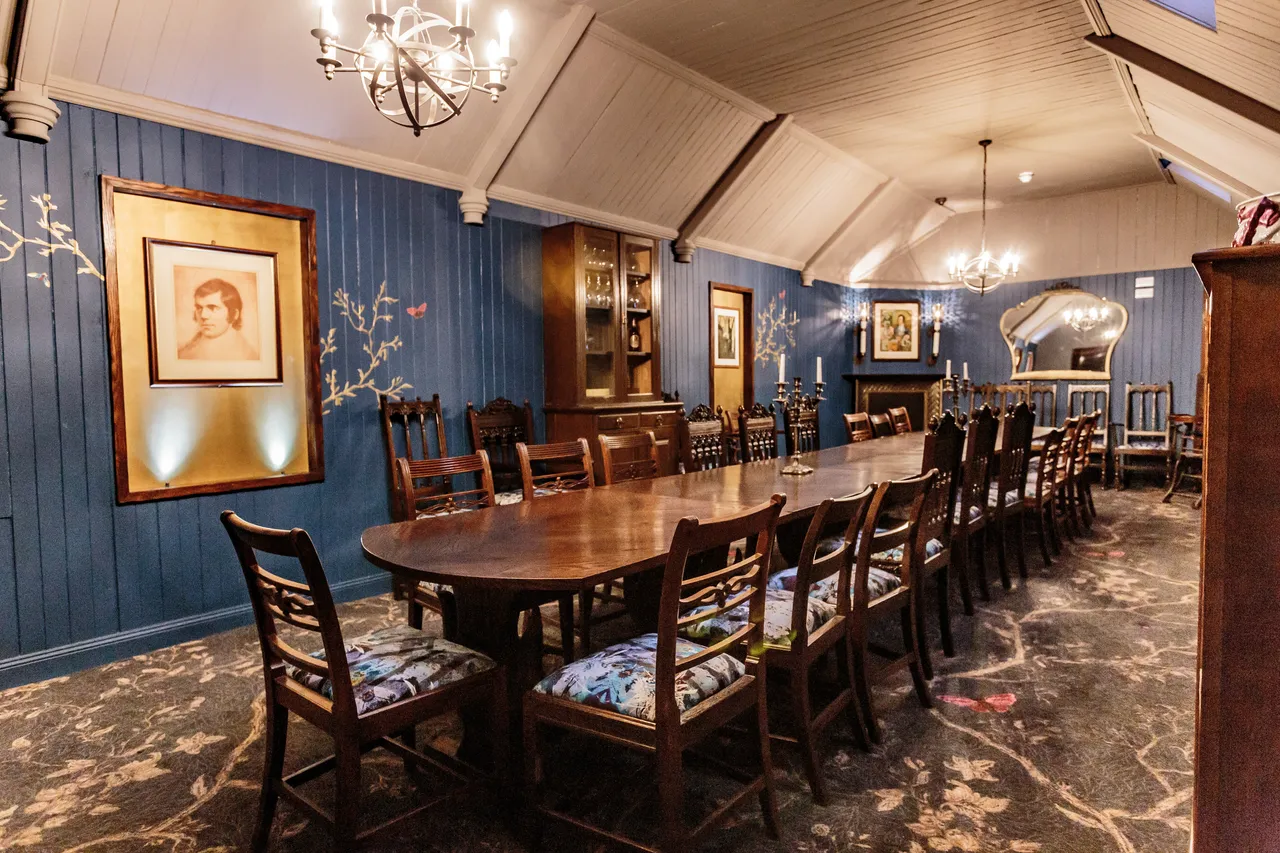 The Globe Inn