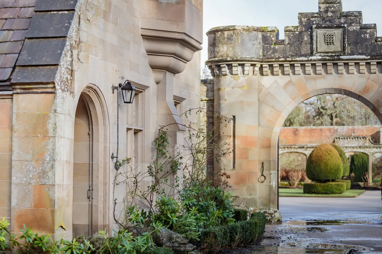 Abbotsford House