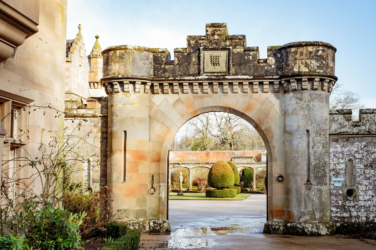 Abbotsford House