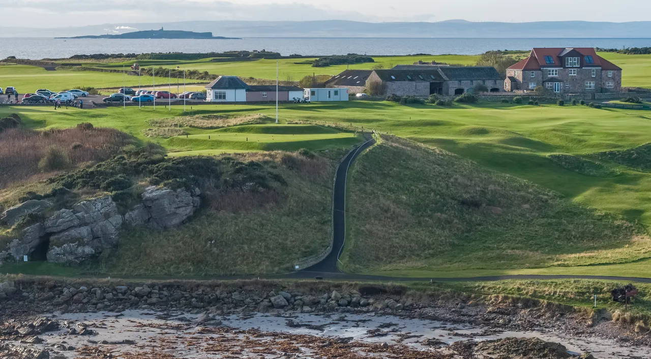 Balcomie Links