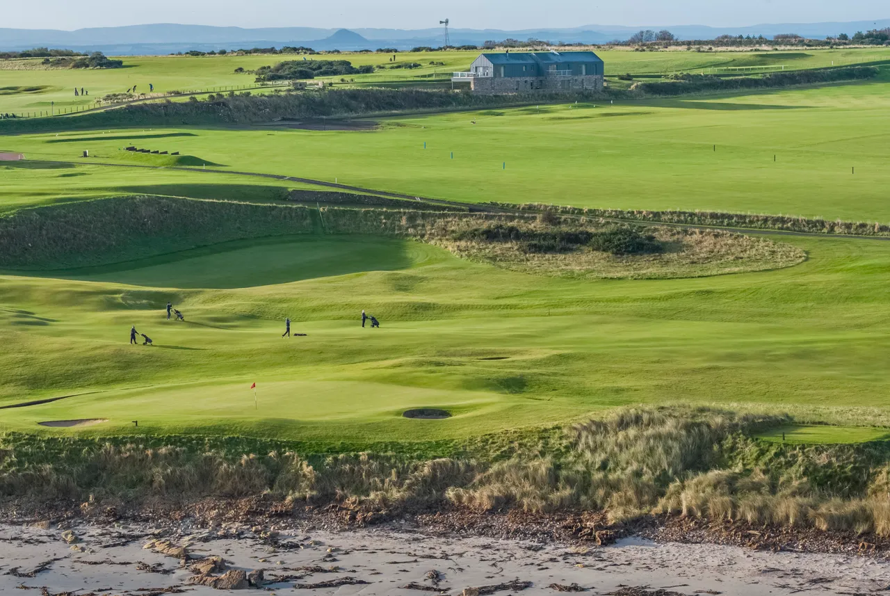 Balcomie Links