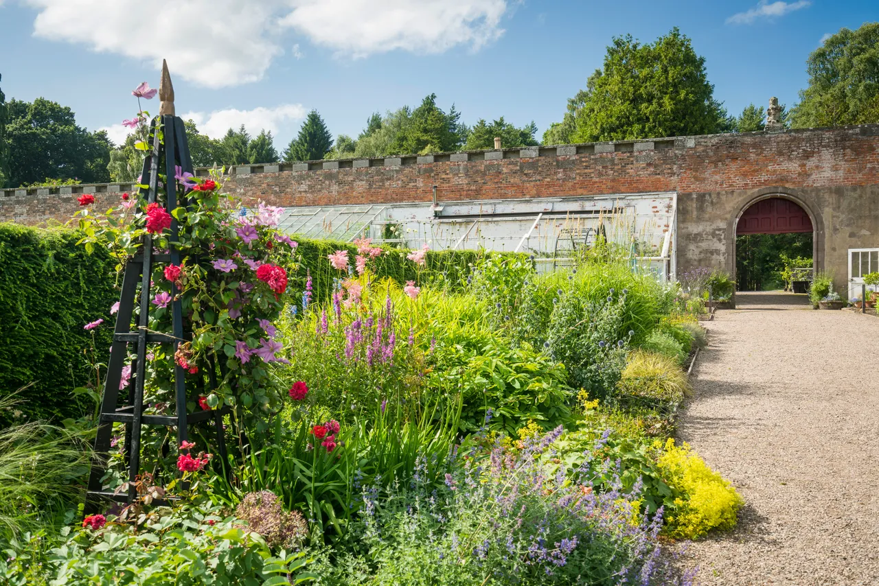 Walled Garden, Glamis Castle