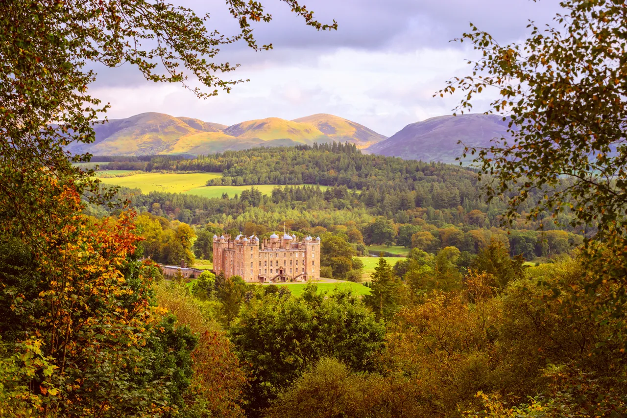 Drumlanrig Castle