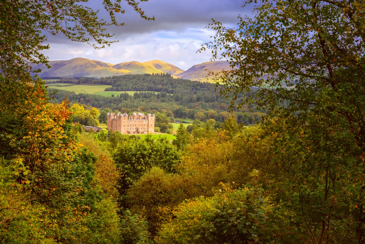 Drumlanrig Castle