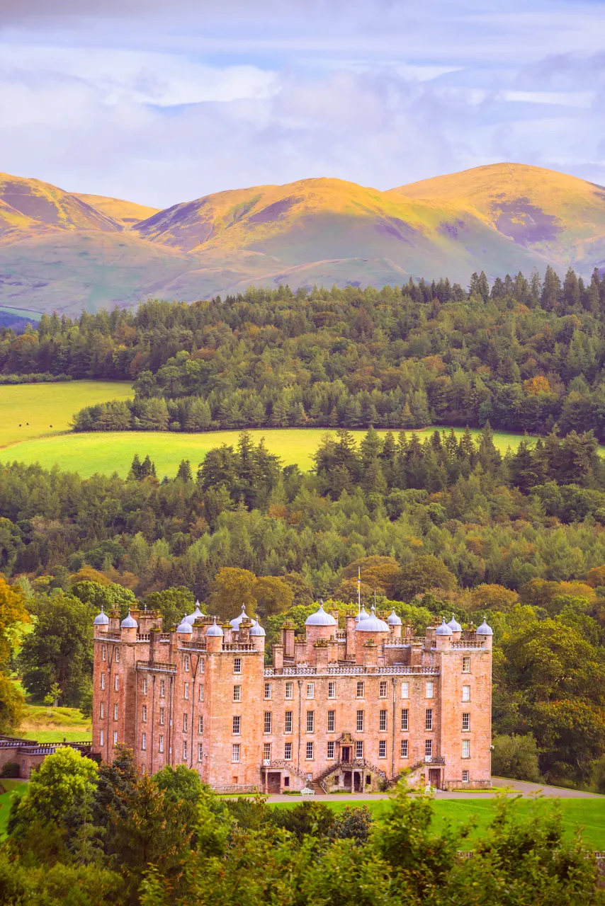 Drumlanrig Castle
