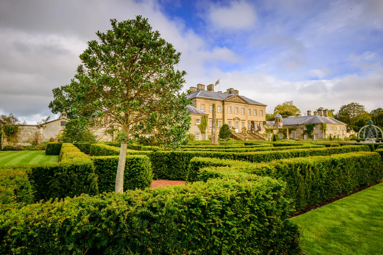 Dumfries House