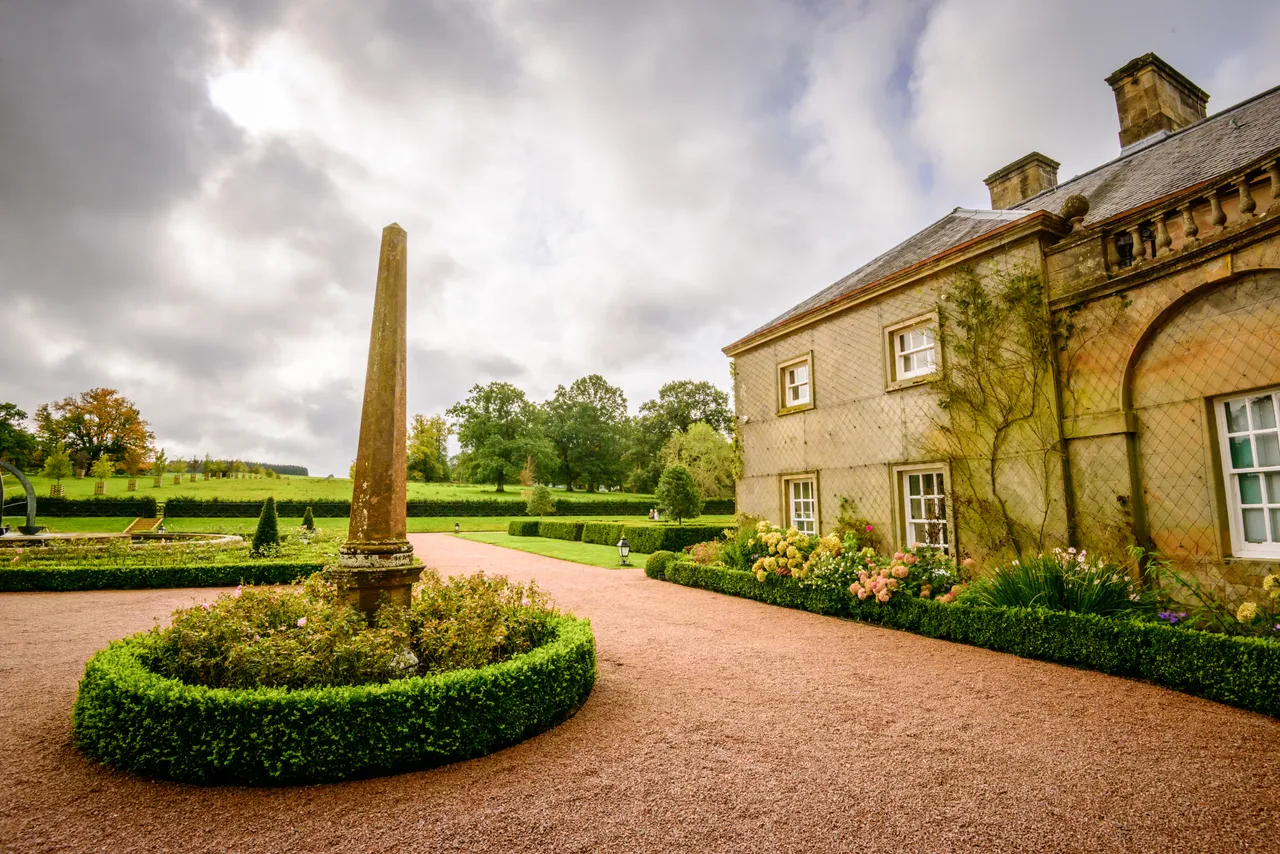 Dumfries House