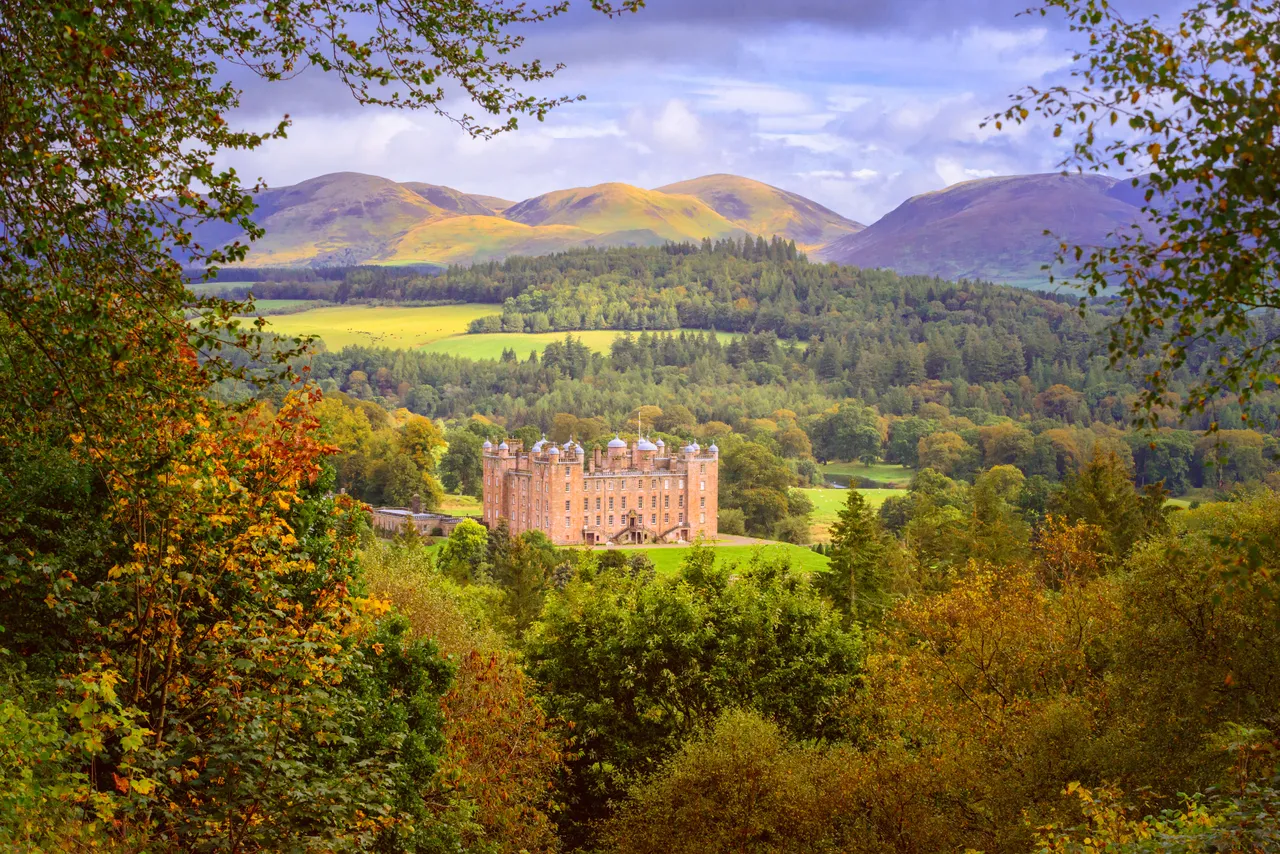 Drumlanrig Castle