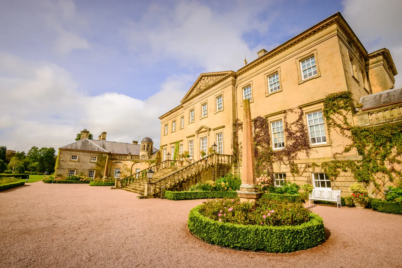 Dumfries House