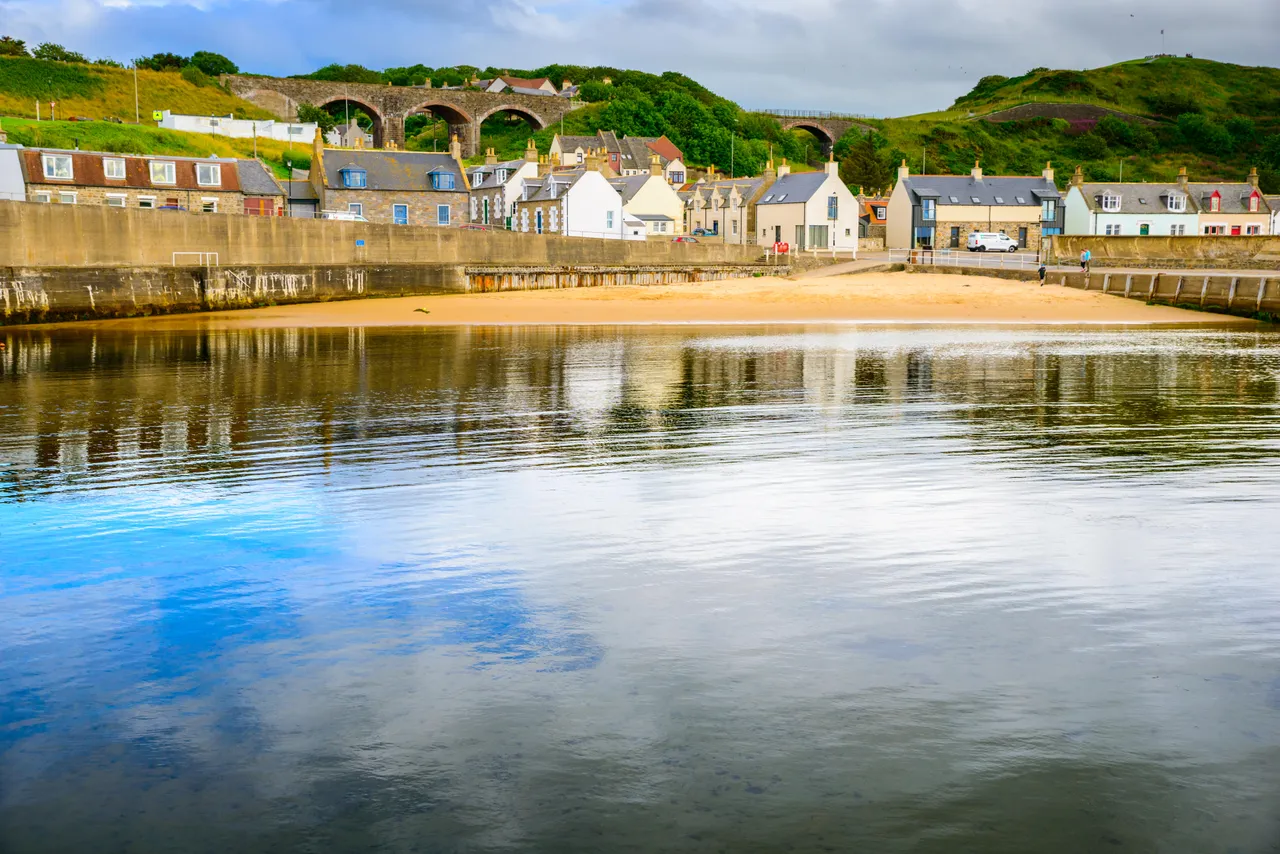 Cullen Bay