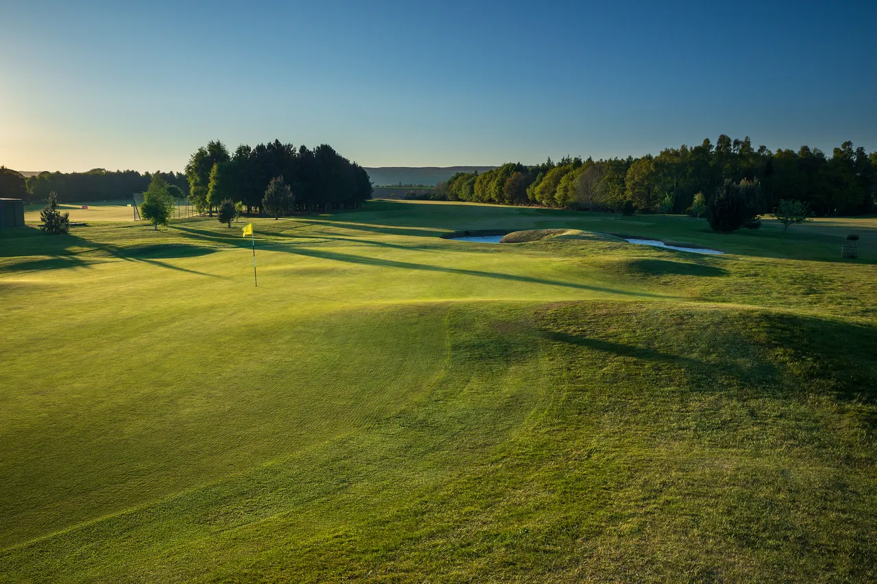 Strathmore Golf Centre