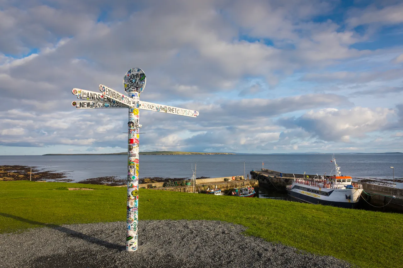 John o' Groats Signpost