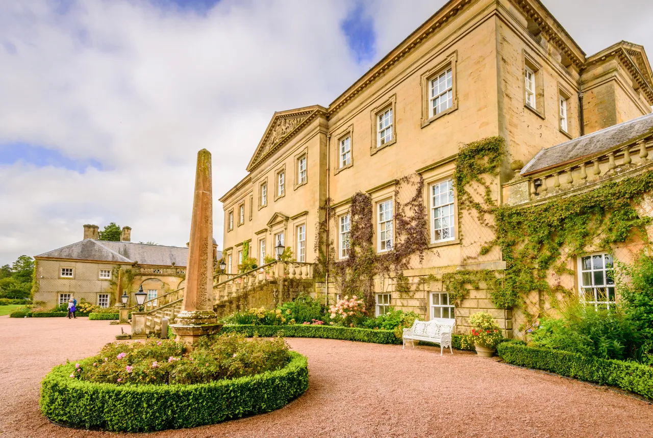 Dumfries House