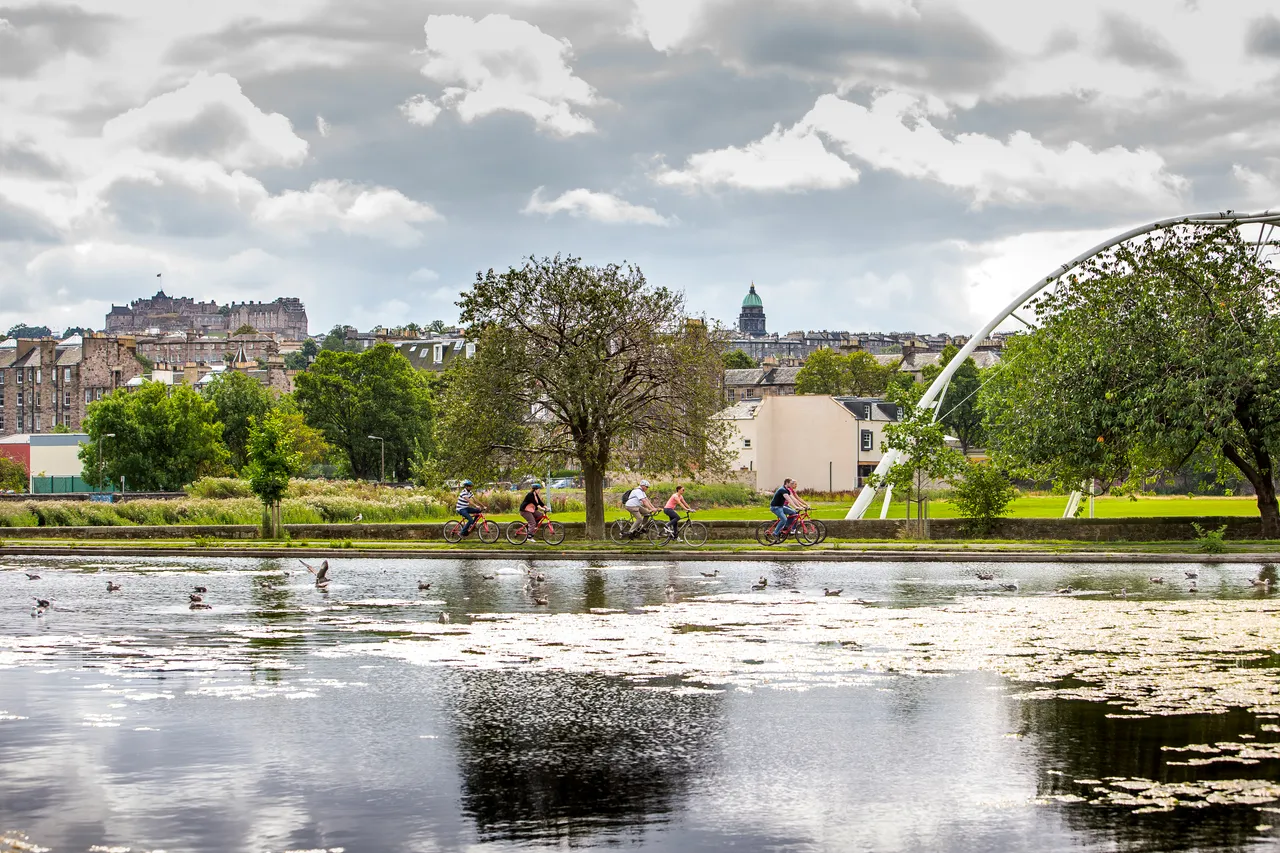 Le Tour Edinburgh