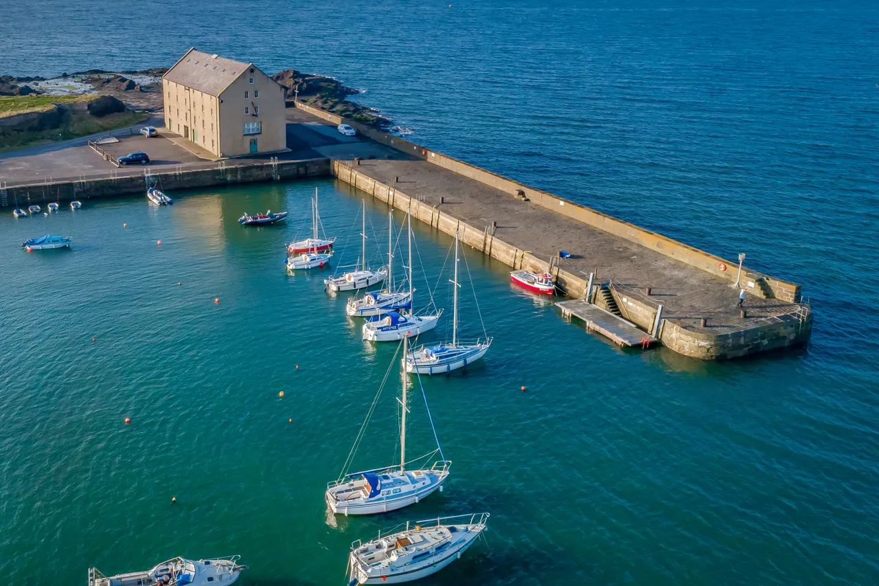 Elie Harbour