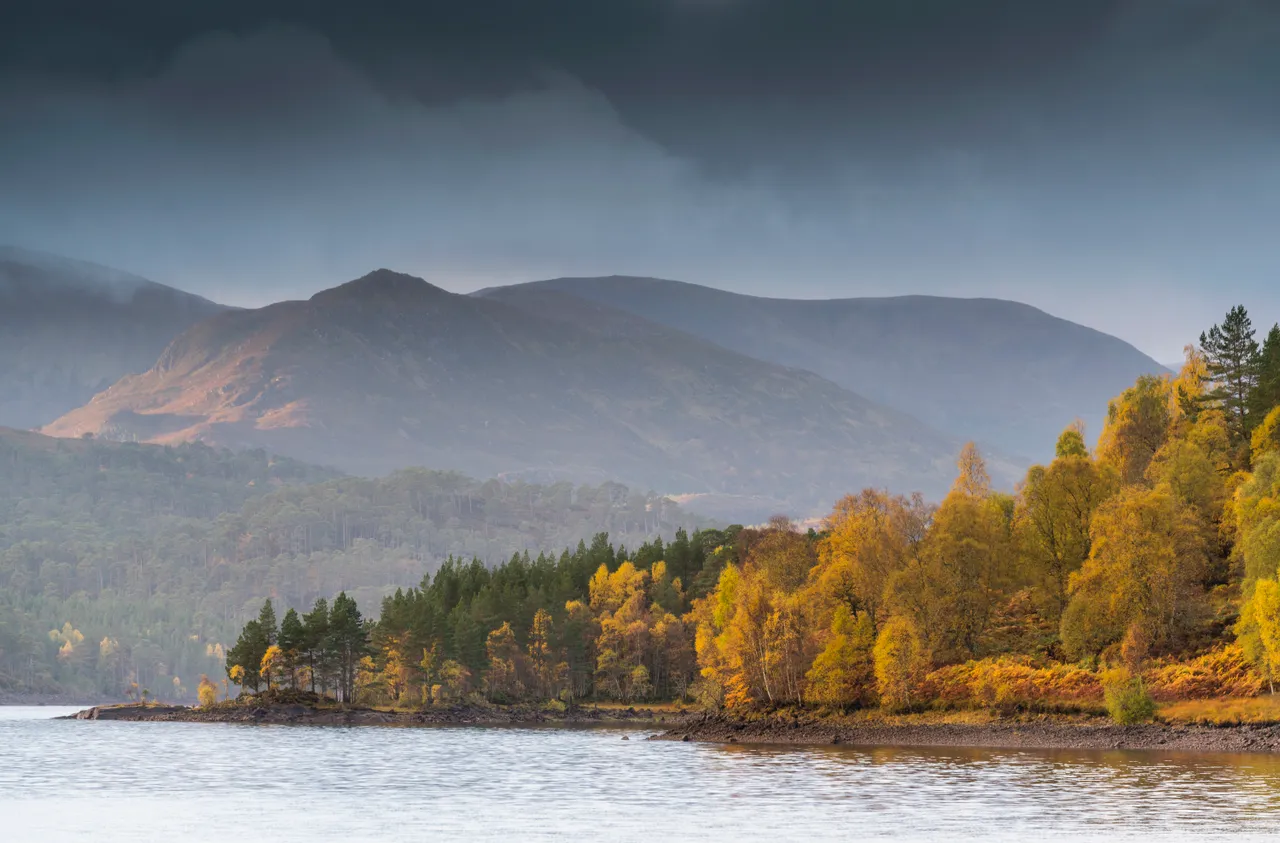 Loch Beinn a Mheadhoin