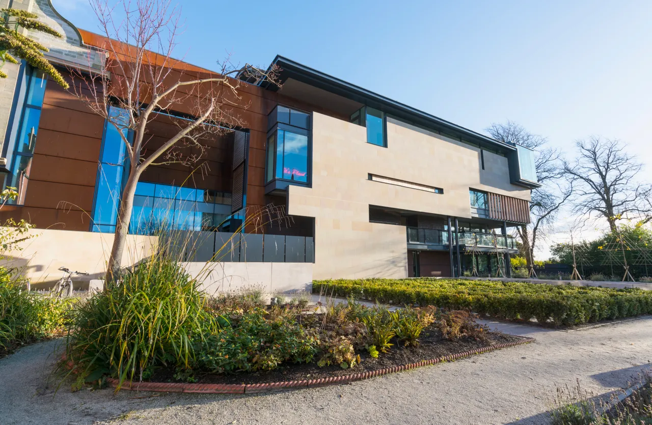 Carnegie Library and Galleries