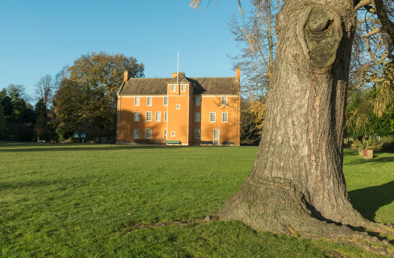 Pittencreiff House