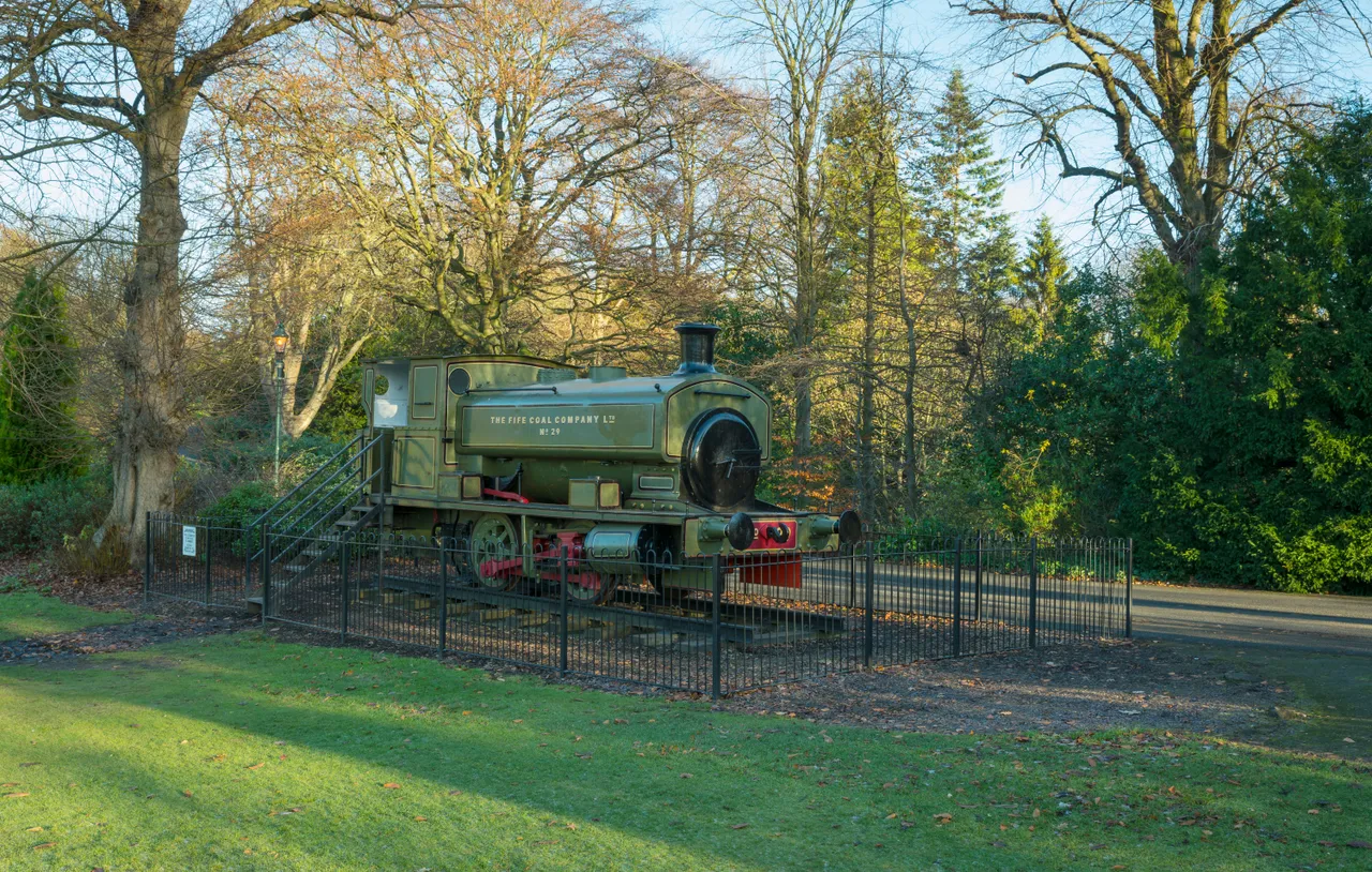Pittencrieff Park