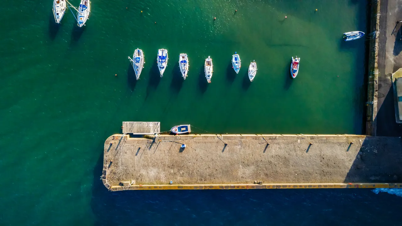 Elie Harbour