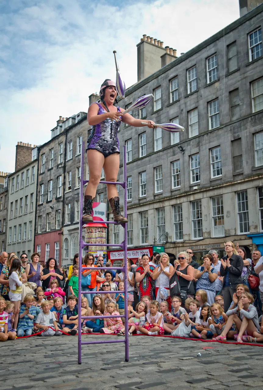 Fringe Street Performer