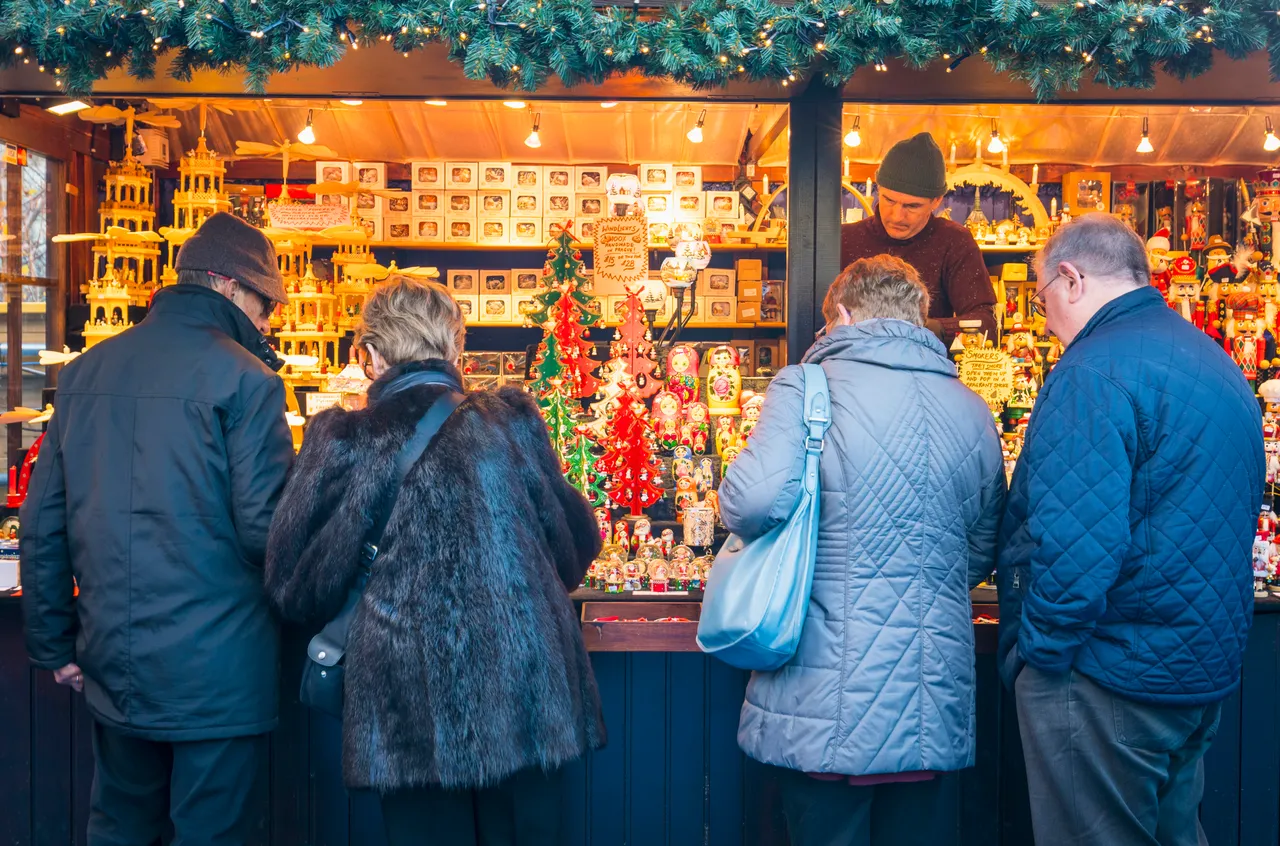 Edinburgh Christmas Market