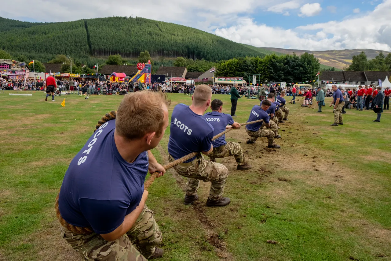 Tug of War (Highland Games)